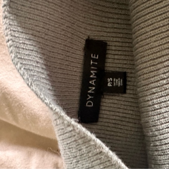 Dynamite mock neck sweater - Picture 3 of 3